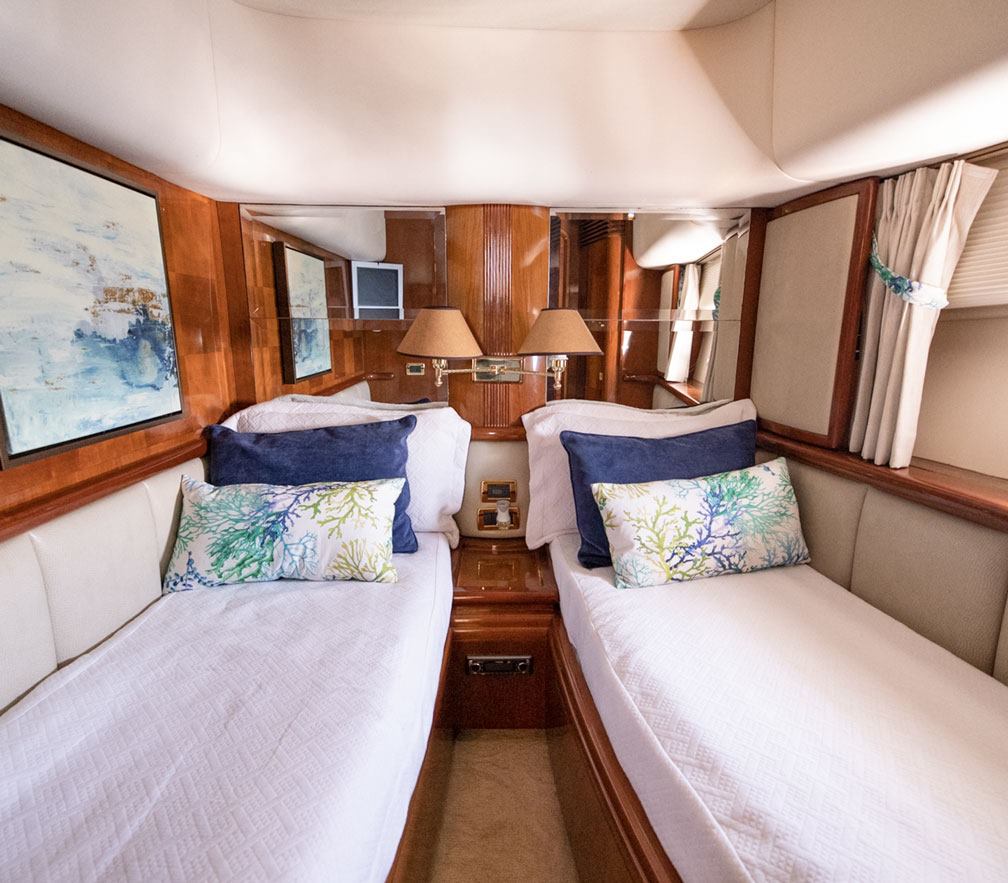 80 ft Catamaran charter yacht in Cabo San Lucas