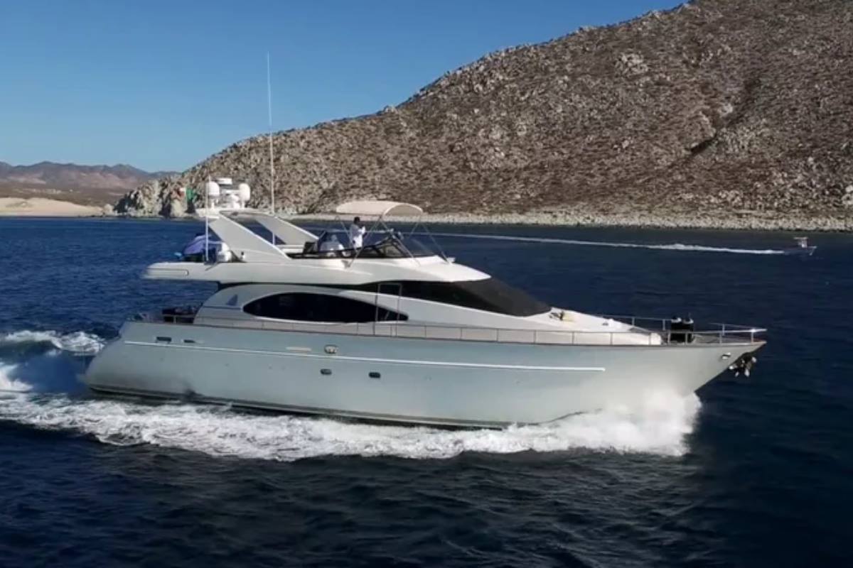 130 ft Sovereign superyacht charter in Cabo San Lucas