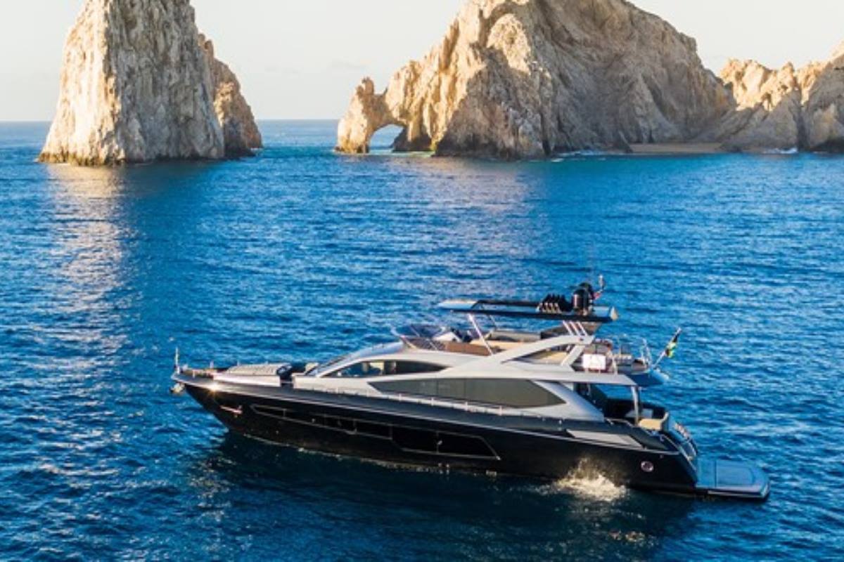 85 ft Sunseeker Manhattan yacht charter in Cabo San Lucas